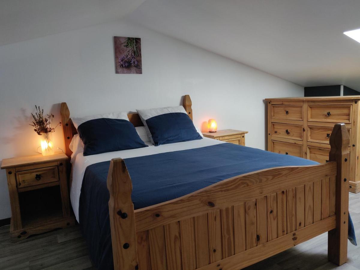 Les Terrasses De Valensole Bed & Breakfast Luaran gambar