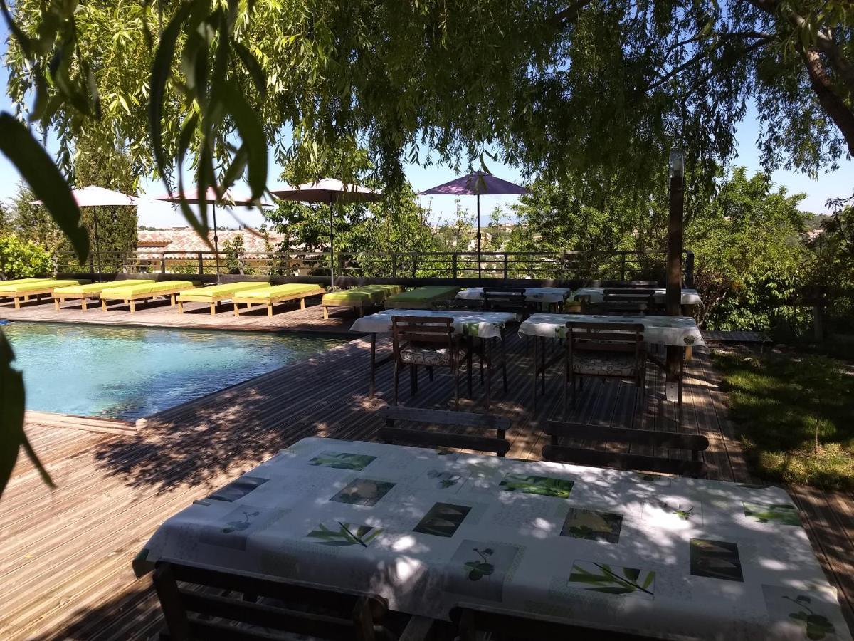 Les Terrasses De Valensole Bed & Breakfast Luaran gambar