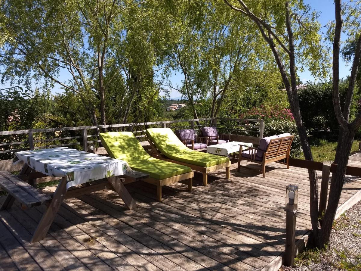 Les Terrasses De Valensole Bed & Breakfast Luaran gambar