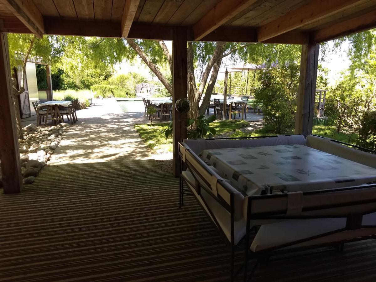 Les Terrasses De Valensole Bed & Breakfast Luaran gambar